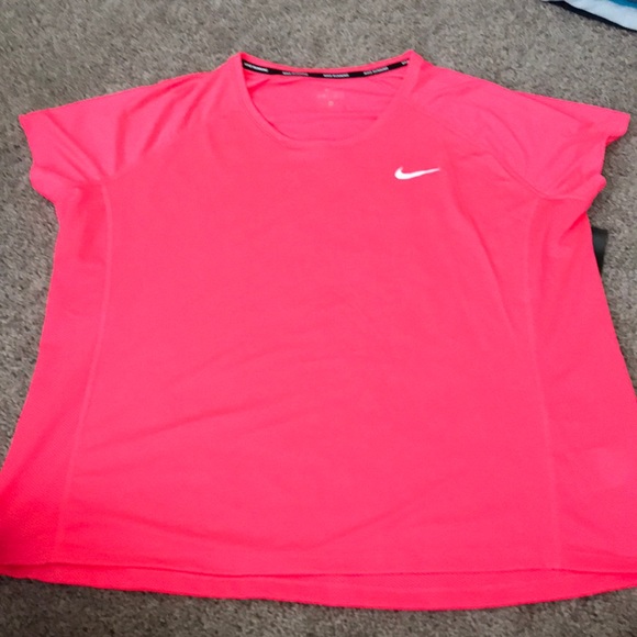 plus size pink nike shirt